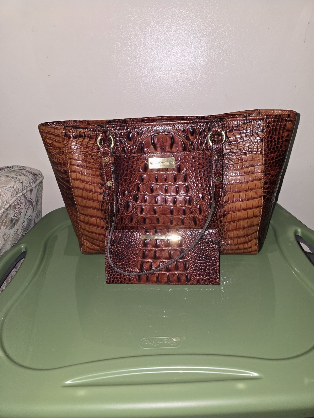 Croc-Embossed Brahmin  Brown Tote with Matching Wallet Ink Stain Inside Lining